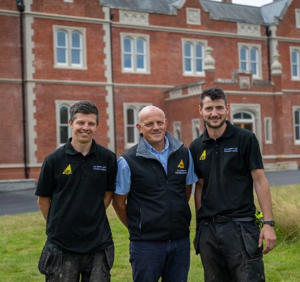 Stephen, Nathan apprentices of Steve Guppy stood next to each other